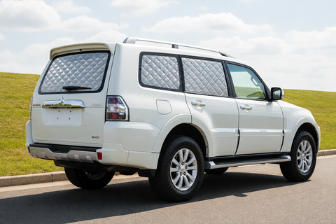 Mitsubishi Pajero 2007–2021 silver Touring screens
